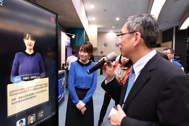 人機擬真互動AI‧小Q